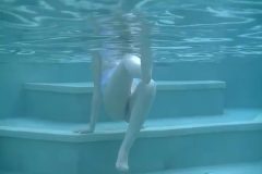 Pee - kidm575-02-00028